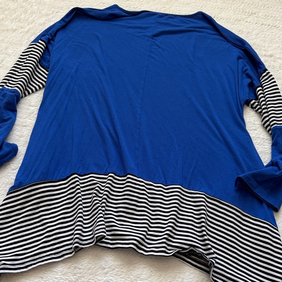 Blue Striped Women's Top - Picture 9 of 9